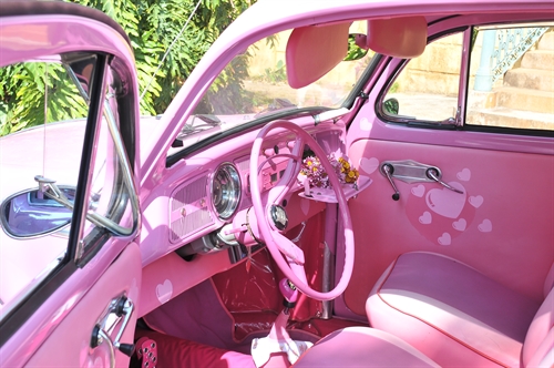 Volkswagen cor-de-rosa